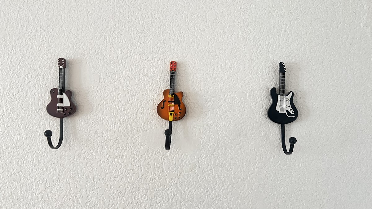 Guitar-Shaped Wall Hooks (Set of 3)